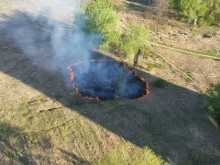 Горя градинката зад затвора