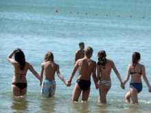 Руски детски лагери ще спасяват сезона на морето