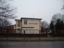 "Коматево" се вдига в защита на учител, замесен в секс скандал