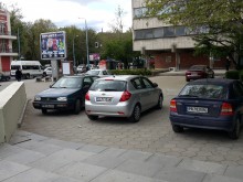 Читател: Площад "Съединение" да стане паркинг
