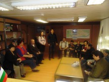 Кметът на "Северен" подари билети за театър на пенсионери