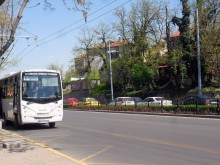 Пет градски автобуса с редовно съботно разписание днес