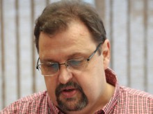 Цигулката на Мичо Димитров ще "рисува" по разкази от Стефан Бонев 