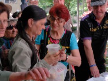Раздадоха курбан за здраве в храма "Свети Георги"