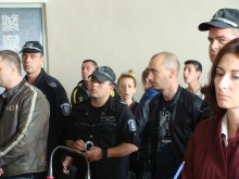Адвокатът на шофьора на Преслава: Не се е укривал и не се познава с катаджията