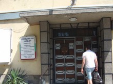 Големи съкращения в затворите