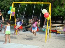В "Южен" строят детски площадки до септември, в "Източен" вече им слагат осветление