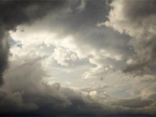 Дъжд и гръмотевици вещаят синоптиците за днес следобед