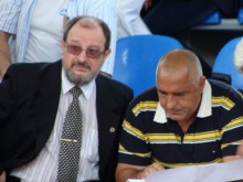 Бойко Борисов ще помага на ЦСКА, Левски и Локо Сф