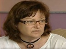 Жена загуби гласа си след операция, осъдиха я за хиляди