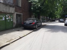 Отвратително паркиране на ул. "Севастопол"