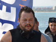 Водолази от цялата страна се обединяват срещу ваденето на потънали кораби за скрап