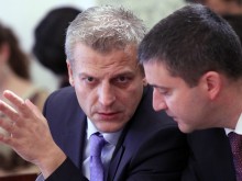 Болниците скараха Москов и Горанов