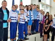 Плувците на Младост 91 първи на "Весел делфин"