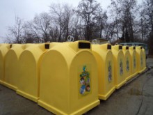 Продължава подмяната на контейнерите за разделно събиране на отпадъци 