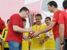 Отборът на СОУ "Св. Климент Охридски“ от гр. Пловдив спечели футболен турнир в Бургас