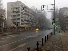 19-годишен с "Порше" мина на червено и направи катастрофа
