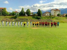 Локо с първа победа в контролите след 2:0 над Оборище