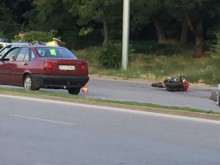 Отстраниха далака на пострадалия до "Метро" моторист, състоянието му е критично!