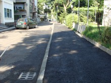 Улица "Средна гора" с нов асфалт и тротоари