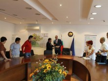 Китайска делегация посети Областна управа