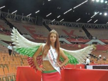 Мис Волейбол Ваня Запрянова: Искам йога с националите