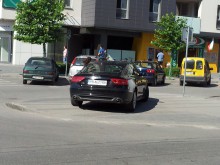 Поредно скандално паркиране на лъскава кола!