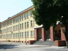 Славчо Атанасов свиква училищни директори и районни кметове заради изоставащите школски ремонти