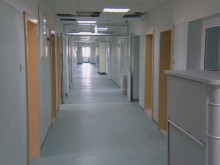 Лекарите в "Пирогов" все още се борят за живота на пребитото дете
