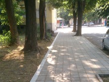 Готов е новият тротоар на ул. "Гонда вода"