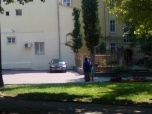 Джебчии и просяци плъзнаха по центъра в горещите дни
