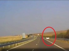Джигит подкара колата си в насрещното на магистрала "Тракия"