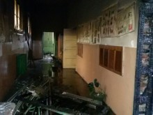 Пожарът в ПУ "Стефан Караджа" най-вероятно е тръгнал от ремонта на парното, директорският кабинет също е унищожен
