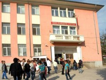 Учители търсят мъртви души в "Столипиново"