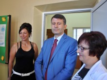 Обновиха 40 здравни кабинета в "Централен"