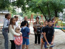 Ваня Дакова: Децата в "Северен" заслужават да играят на модерни площадки