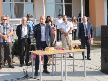 Ново училище отвори врати в Маноле