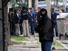 Бъчварова: Много внимателно проучваме самоличността на бежанците