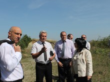 Министър Петкова инспектира горските просеки до Асеновград
