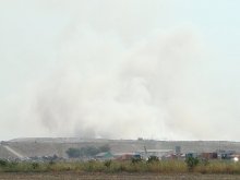 Екологът на общината: Има съмнения за умишлен палеж на сметището