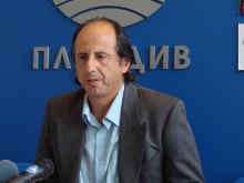 Листата на РБ започна да се люспи със скандали, имам сложен на избираемо място