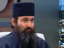 Йеромонах Никанор: Държавата я загубихме, да не останем и без родина
