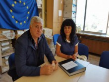 Деведжиева: Това, че имамът ни проповядва ислям в незаконна постройка, не прави дейността му незаконна