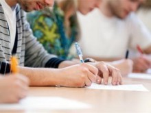 Професори: Студентите ни са неграмотни