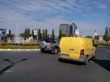 Анкета: Свикнахте ли с новото кръгово до Водната палата?