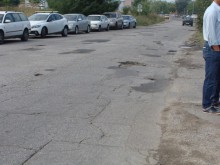 Читател: По "Рогошко шосе" се изсипва пръст