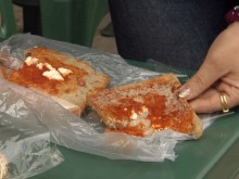 Родители се оплакват от качеството на безплатните закуски в училище