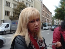 Майката на Кари: Това е подигравка с всички загинали и ранени на пътя! А ако беше в Гърция?