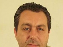 Полицията в Пловдив иска съдействие, за да залови измамник! Ето го!