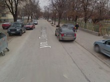 Надупчиха гумите на 8 коли, паркирани на една и съща улица в Кючука!